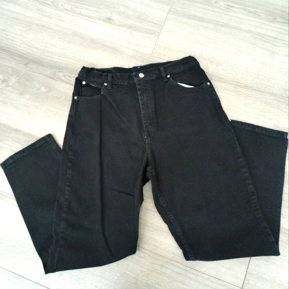 RIDERS WOMEN'S STRAIGHT LEG JEANS
